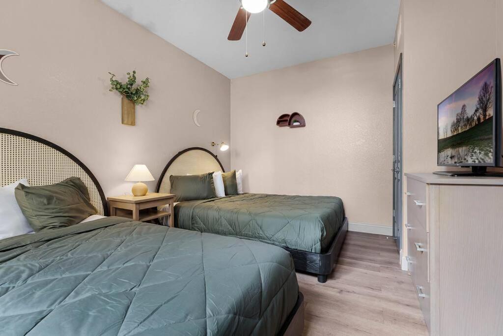 Designer Corner Suite 3Br/2Ba - Disney, Universal, Convention Center & Seaworld Ορλάντο Εξωτερικό φωτογραφία